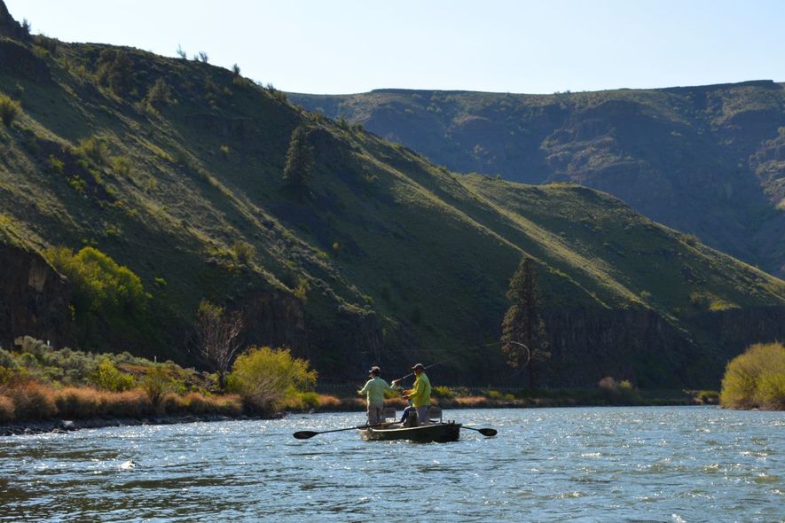 floating and fishing the yakima canyon